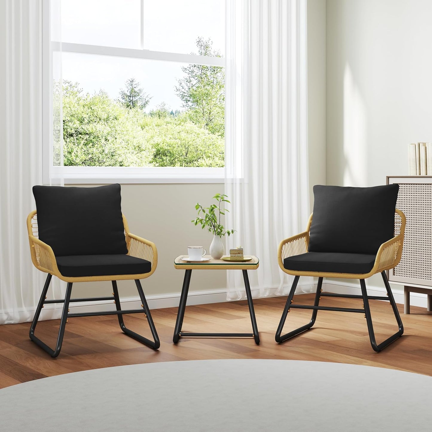 Ensemble de jardin Yaheetech 3 pièces style bistrot - Beige/Noir - Ensemble de jardin en rotin avec table en verre et 2 chaises