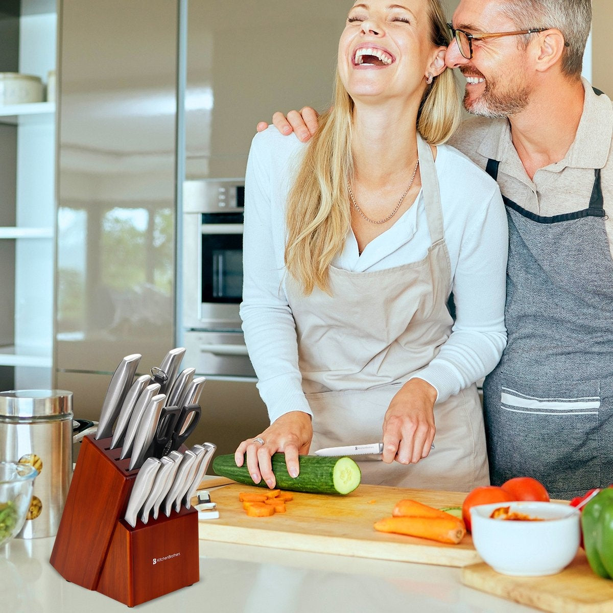 KitchenBrothers Set de couteaux - Bloc de couteaux - 16 pièces - avec ciseaux et acier d'affûtage - Bois d'acacia