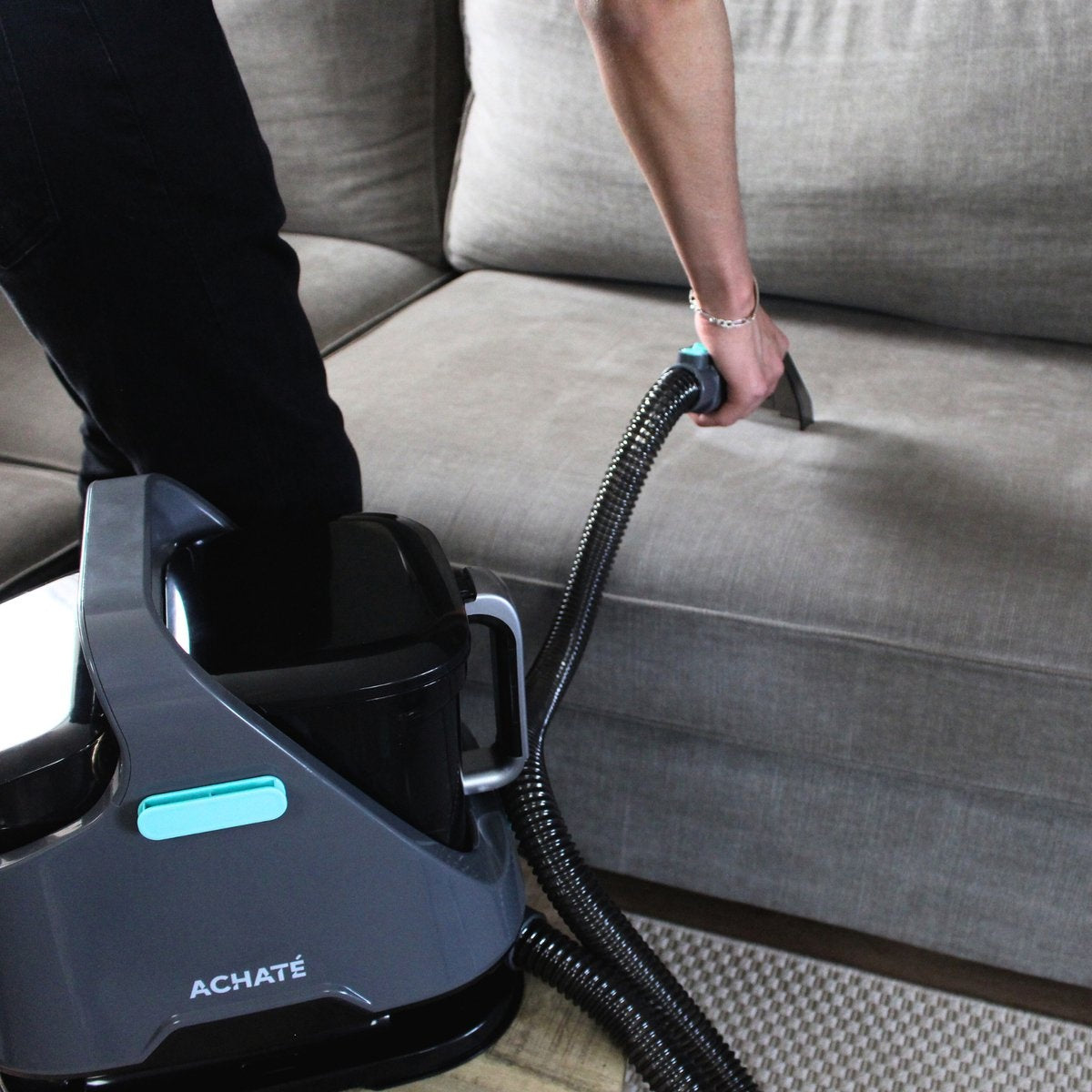 Achaté Nettoyeur de taches puissant - 2 réservoirs d'eau - 650W - 1200ml - Gris