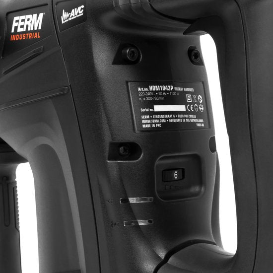 FERM Industrial - HDM1043P - Marteau perforateur - 1100W - Force de frappe 1-7 Joule - 6kg - Multi-vitesse - Perçage au marteau - Burinage - Burinage rotatif - Tête burineur SDS-max - Démarrage progressif - Vitesse variable - Mallette de rangement - - FER
