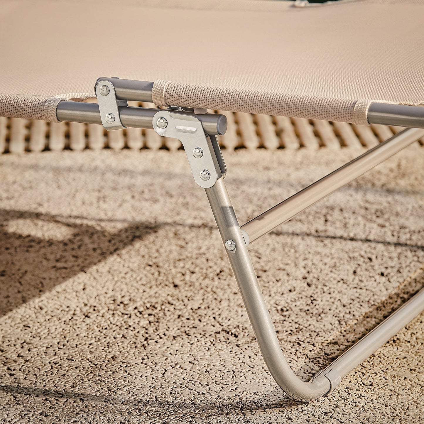 SoBuy Chaise longue - Pliable - Max. 120 kg - 195 x 63 x 30 cm - Blanc