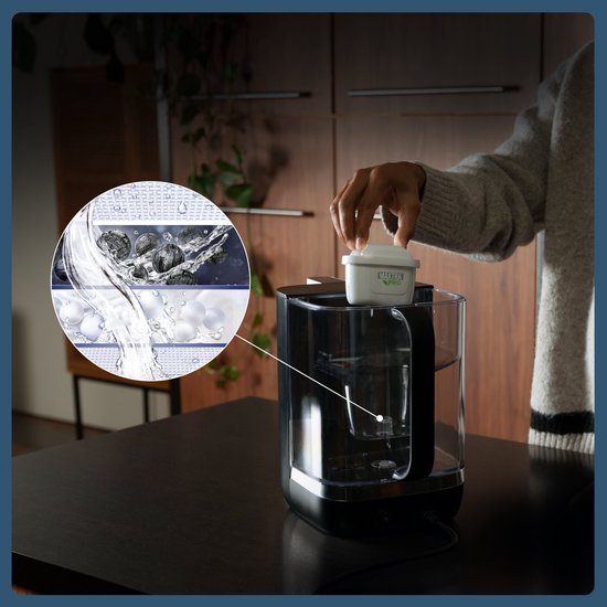 Distributeur d'eau et machine à thé BRITA Cube pour la maison - Noir - Préparez un thé parfait grâce à différents réglages de température et de volume - Technologie UV-C - Filtre Maxtra Pro Kalk Expert inclus