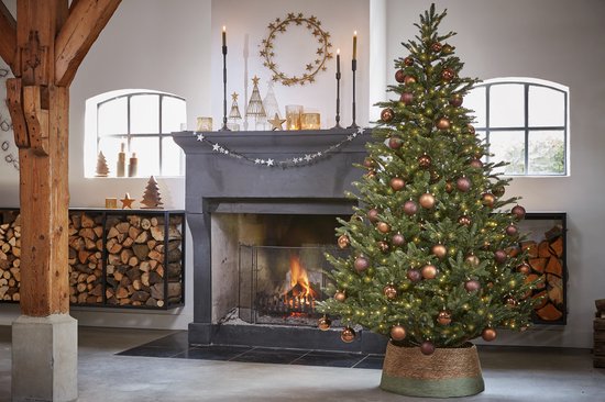 Black Box Trees Frasier - Sapin artificiel - Sapin de Noël à la forme naturelle et capricieuse - Aiguilles en PE et structure articulée - Décoration de Noël d'intérieur - H 155 x P 109 cm - Vert