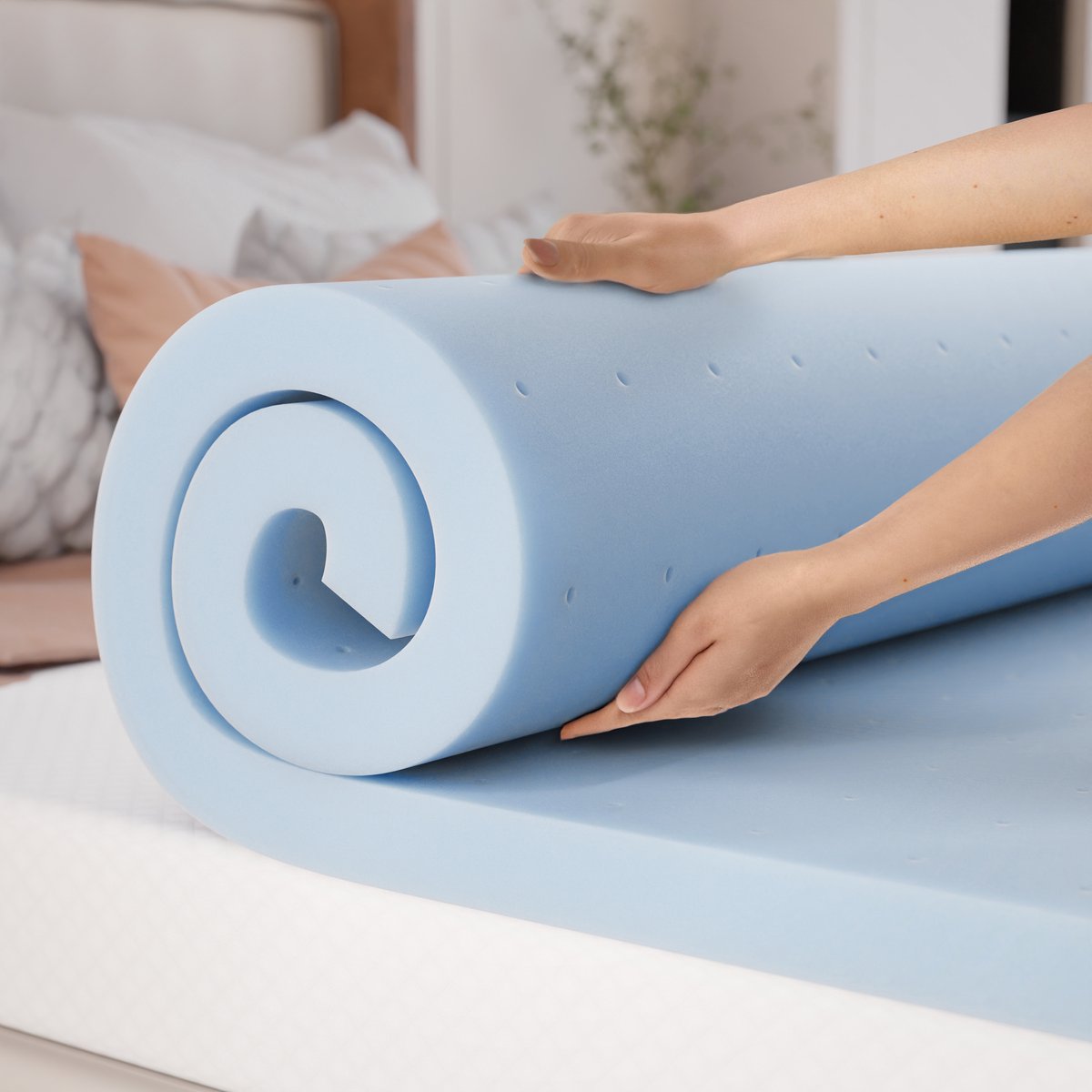 Surmatelas en mousse à mémoire de forme CozySense® 120 x 200 - Surmatelas doté de canaux d'aération pour un confort respirant - Infusé de gel - CertiPUR-US® - Ferme-moelleux - 6 cm