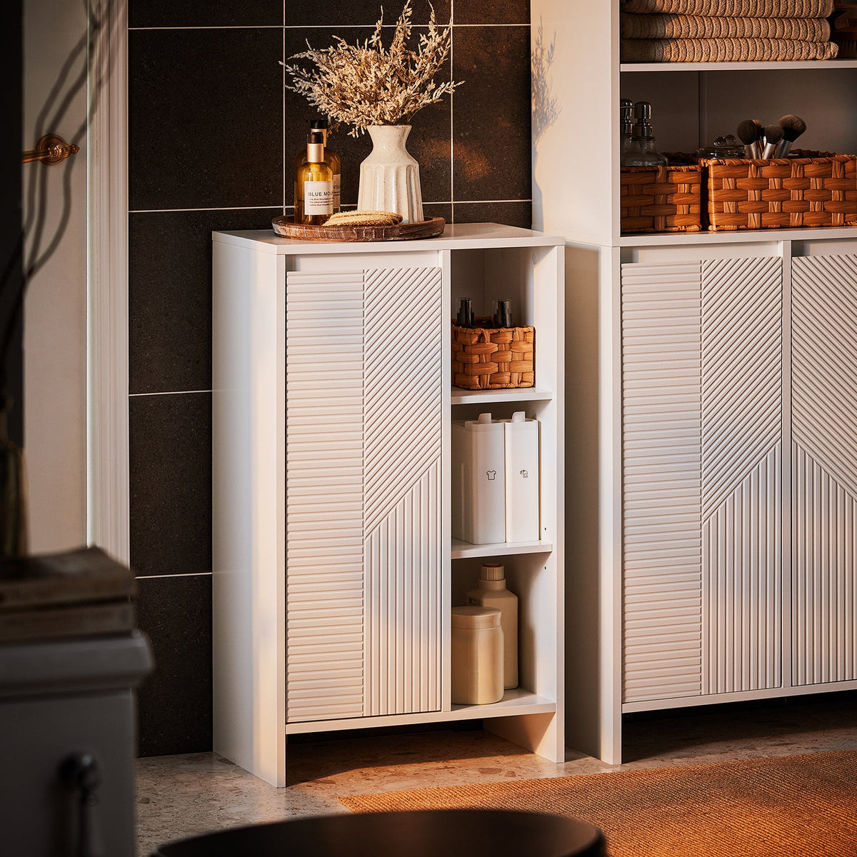 Meuble de salle de bain multifonctionnel - Meuble de salle de bain autoportant blanc avec portes et étagères - 50 x 86 x 30 cm