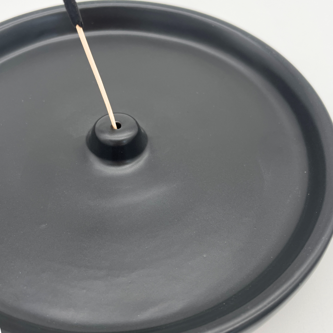 Porte-encens « A Sunny Day » en céramique - Noir - Rond - Ø 13 cm