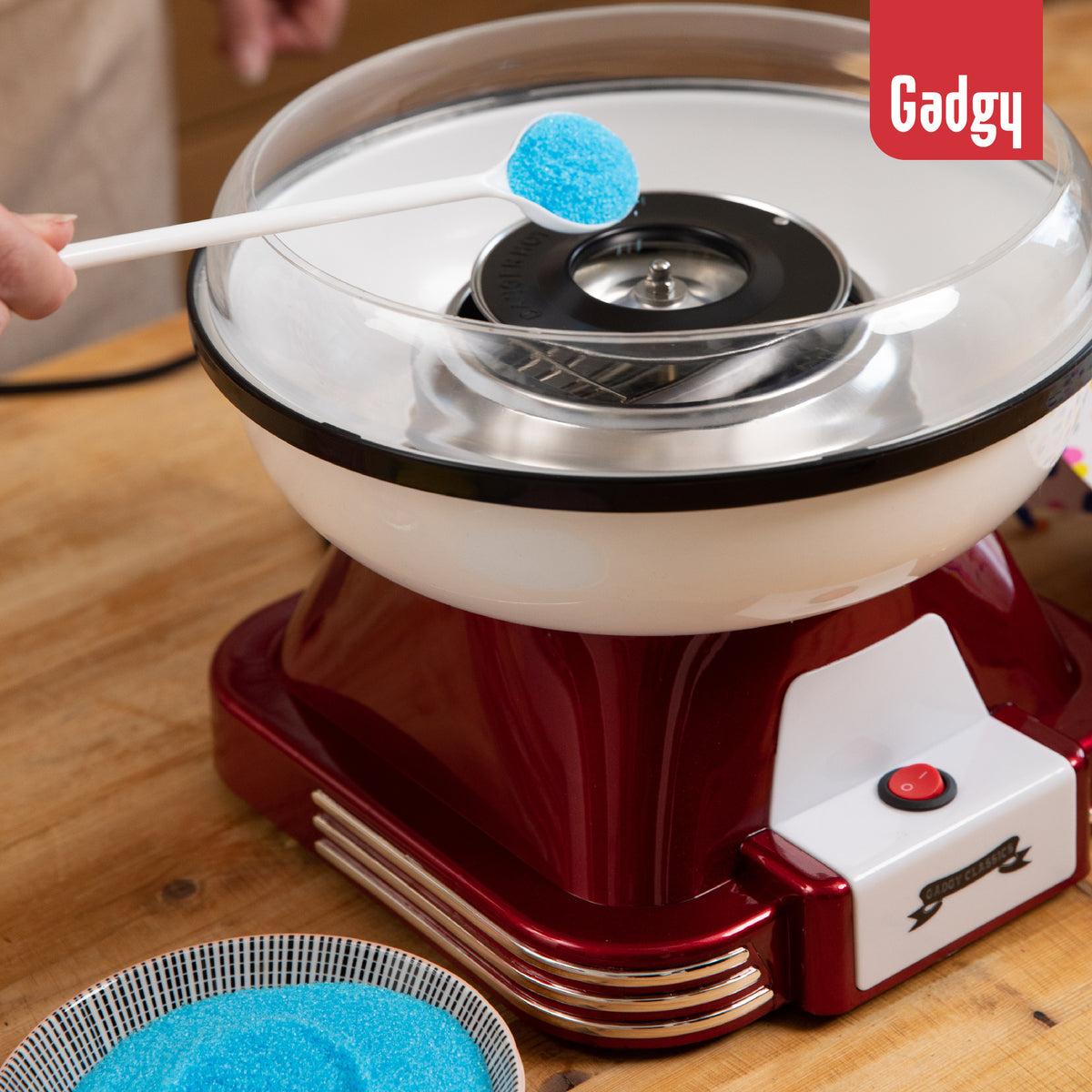 Gadgy Cotton Candy Maker Retro, avec 10 bâtonnets et cuillère à mesurer - Machines à barbe à papa - Bonbons - Fête des enfants - Barbe à papa - Machines à barbe à papa - Machines à barbe à papa
