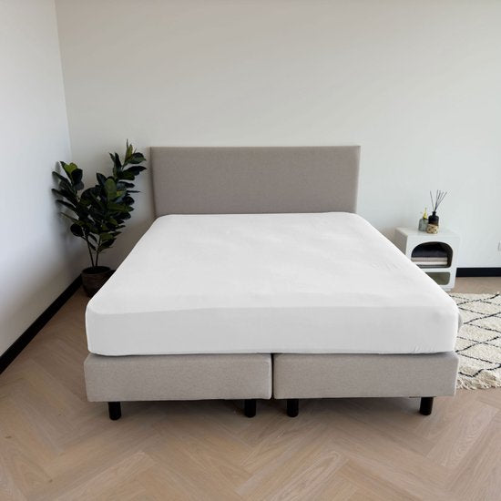 Drap-housse Kayori Emma en satin de coton - 160 x 200-210 cm - Épaisseur du matelas : 35 cm - Élastique sur tout le pourtour - Blanc