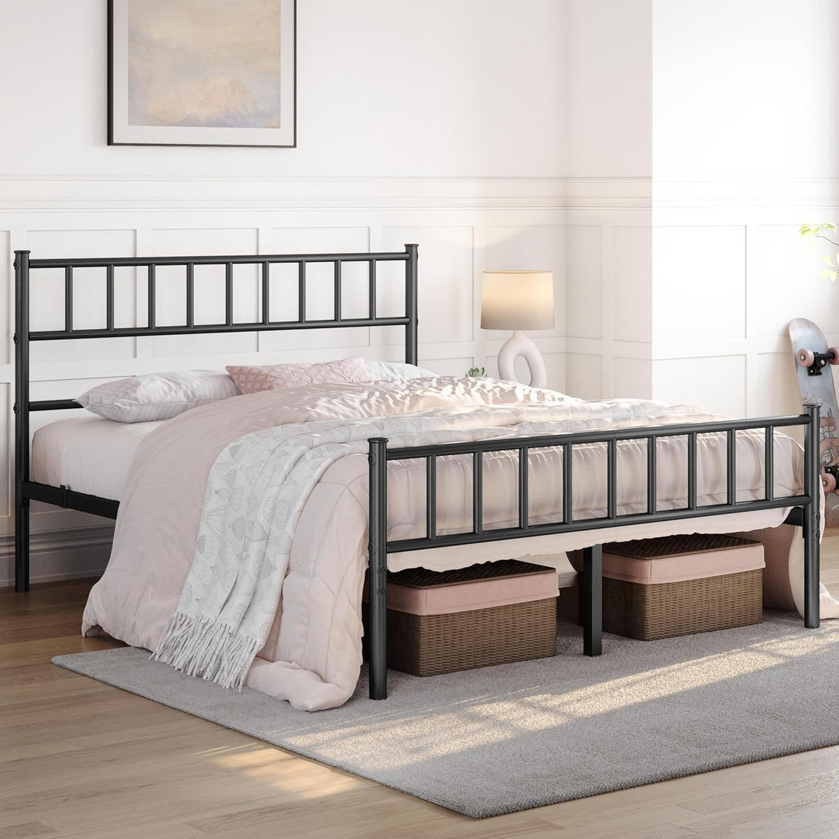 Cadre de lit Yaheetech 4ft6 - 500 kg - Avec tête de lit - Espace de rangement de 32 cm sous le lit - Noir