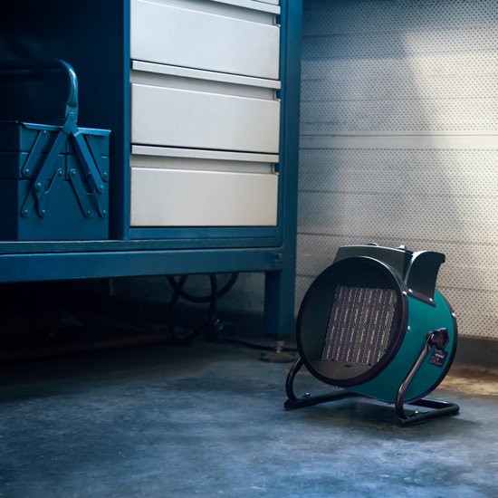 Chauffage électrique VONROC - 3000W - 3 réglages - élément en céramique - pour les pièces jusqu'à 30 m2 - vert/noir