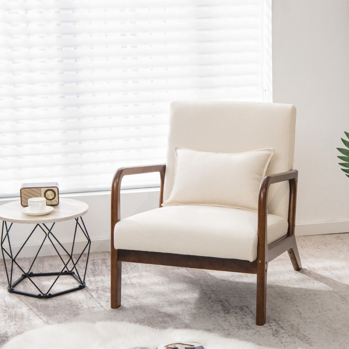Coast Armchair Chaise longue tapissée avec accoudoirs, bois d'hévéa, beige, 65 x 79 x 77 cm