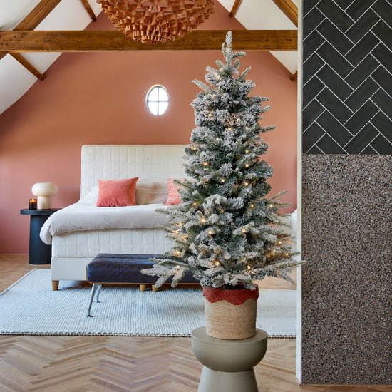 Black Box Trees Sapin de Noël artificiel Grimshaw avec neige H90 x P61 cm - Sapin artificiel en pot - Sapin de Noël artificiel d'intérieur - 120 branches - Vert