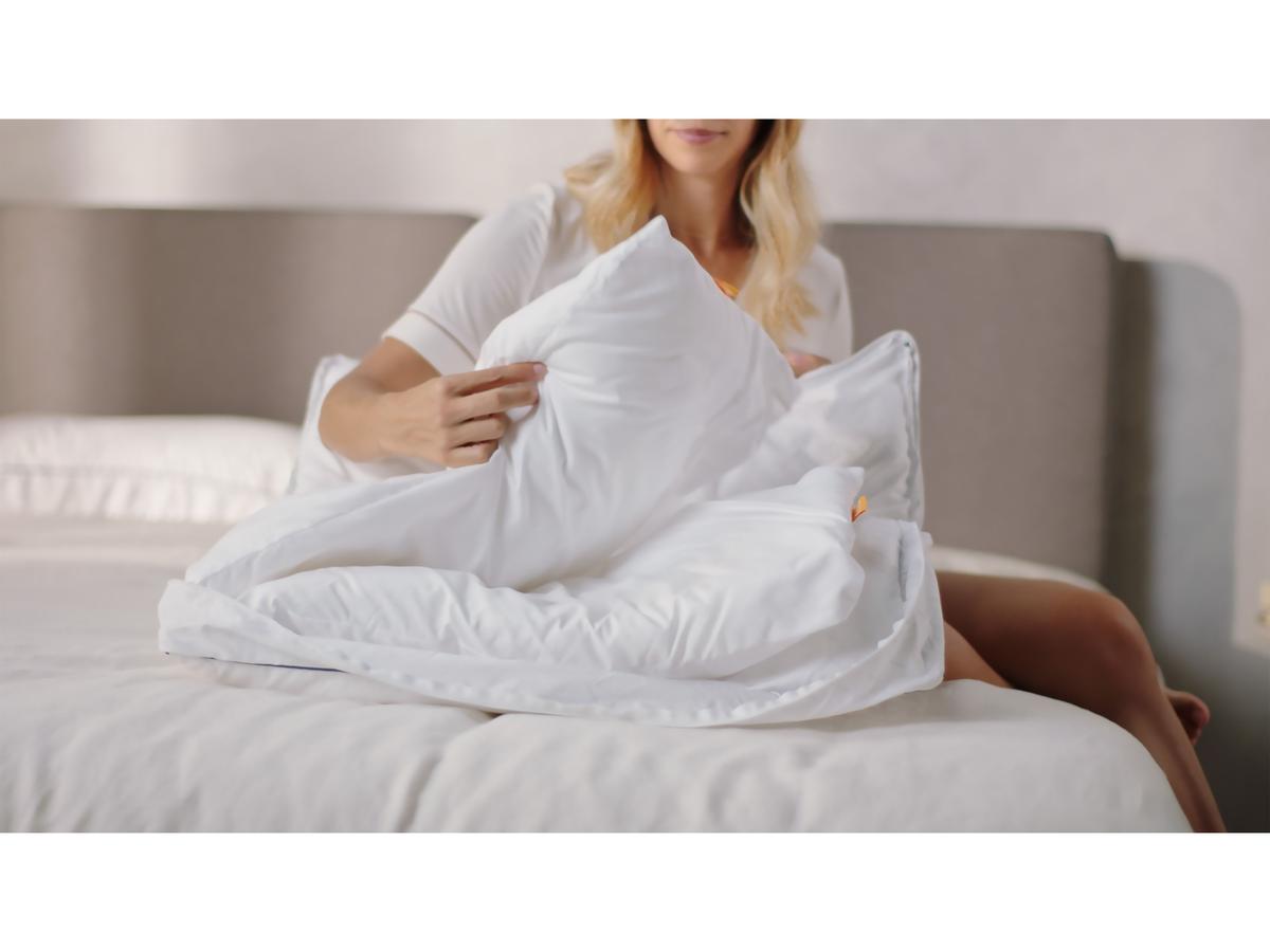 Coussin Emma « Cloud » - Technologie Cloud Touch - dimensions 80 x 80 - Blanc