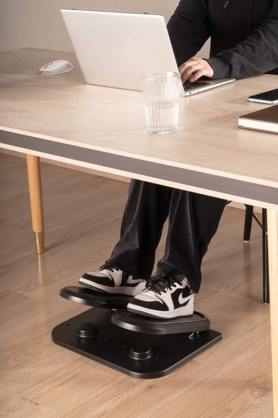 Tabouret avec fonction stepper - repose-pieds sous le bureau