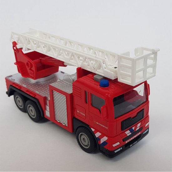 112 Camion de pompiers 1:32 avec son et lumière