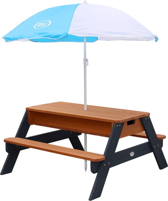 Table de pique-nique AXI Nick Zand & Water, couleur anthracite/marron - Avec parasol bleu/blanc - Table de pique-nique multifonctionnelle en bois certifié FSC - Table de pique-nique en bois pour enfants