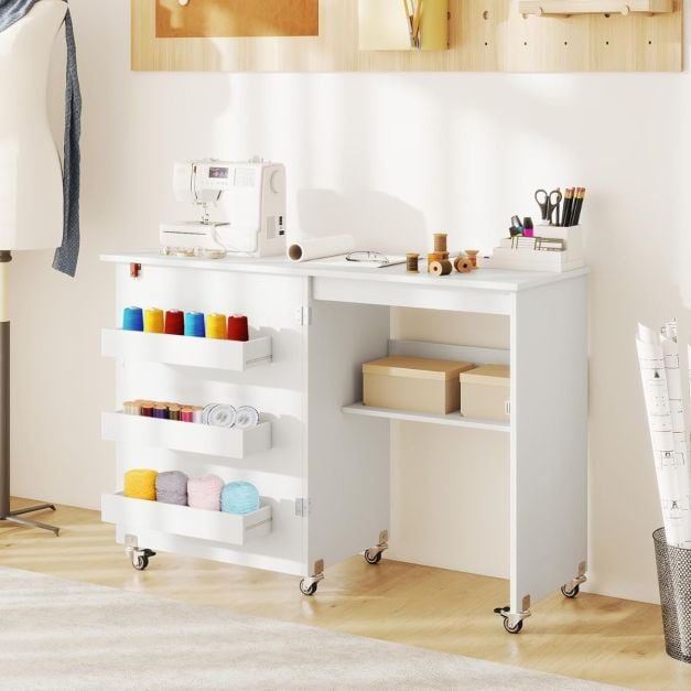Coast Sewing Table White - Table de loisirs pliable sur roulettes avec rangement et 3 bacs cachés - 118.5 x 40 x 79.5 cm