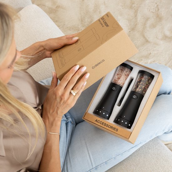 Deleca Moulin à poivre et à sel électrique Gustaro - Capacité de stockage de 130 ml - Moulin à poivre et à sel de luxe - Mouture réglable - Rechargeable par USB / Noir