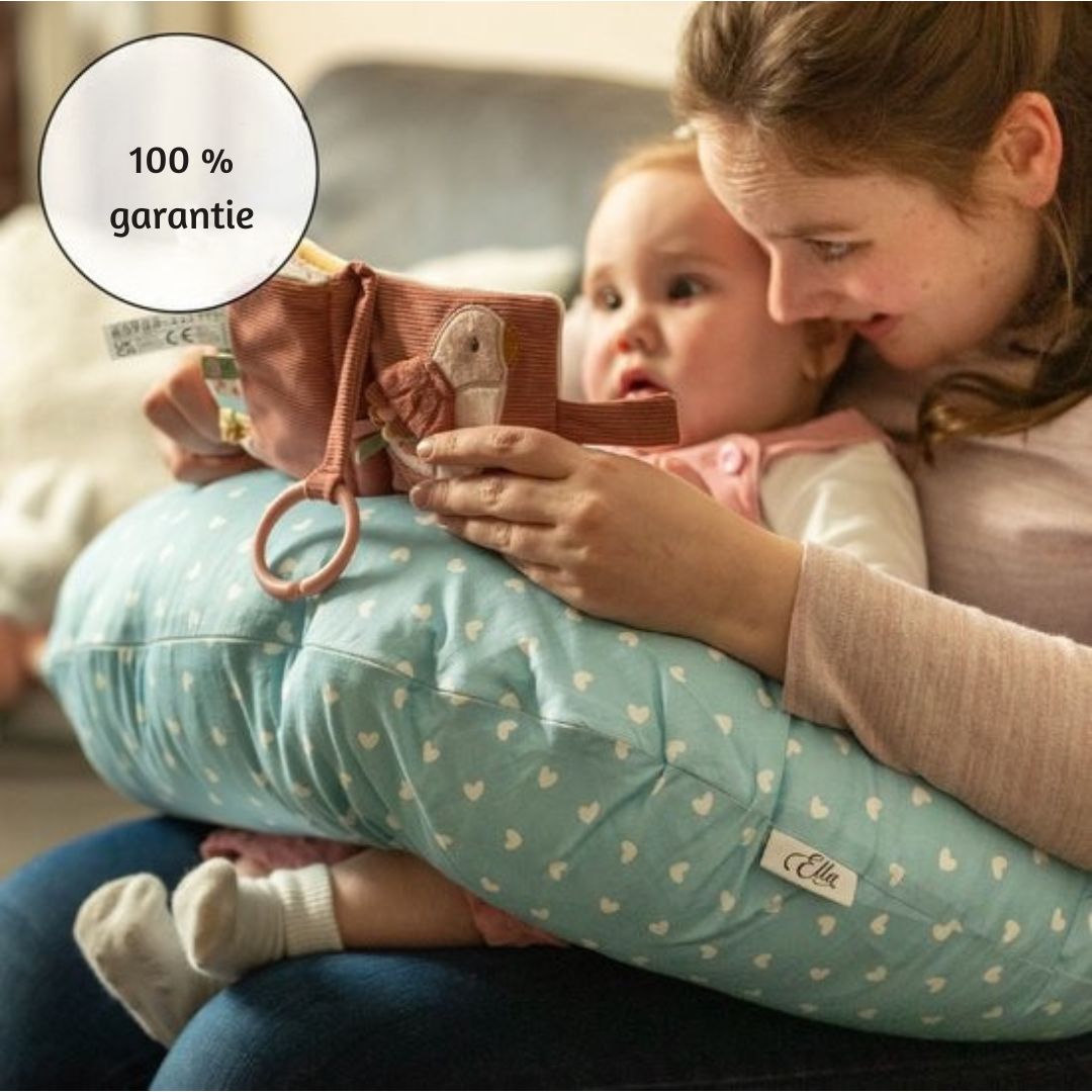 Coussin d'allaitement - de grossesse - Ella- soie - Bleu avec des cœurs