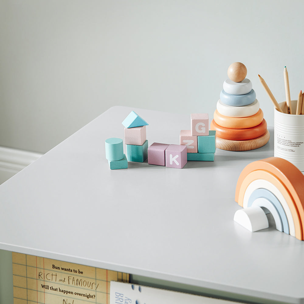 SoBuy Table enfant avec 2 chaises - Max. 75 kg - 60 x 60 x 48 cm - Vert clair