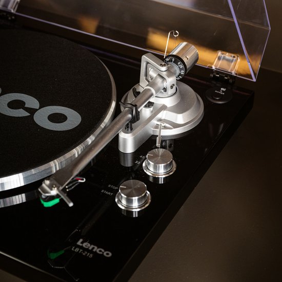 Lenco Tourne-disque avec Bluetooth - Bras de lecture et contrepoids en métal - Ligne Lenco Expertise - LBT-215BK - Piano Black