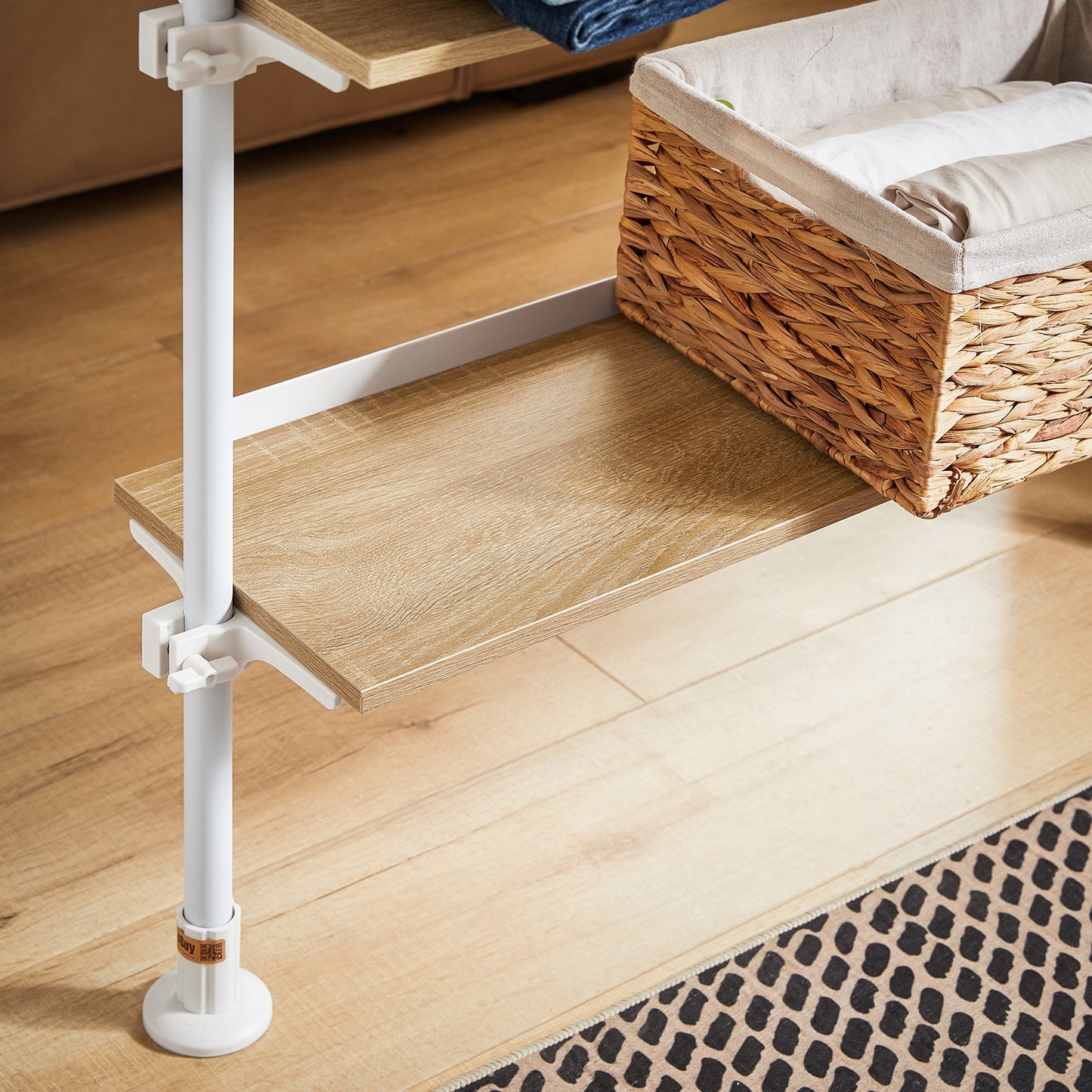 SoBuy KLS14-WN Portoir à linge télescopique blanc, 1 tringle, 3 étagères, fourche à linge, 97x24x193-262 cm