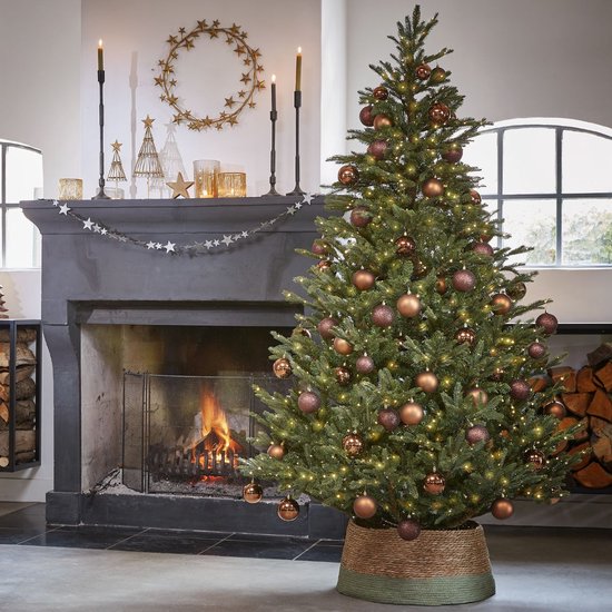 Black Box Trees Frasier - Sapin artificiel - Sapin de Noël à la forme naturelle et capricieuse - Aiguilles en PE et structure articulée - Décoration de Noël d'intérieur - H 155 x P 109 cm - Vert