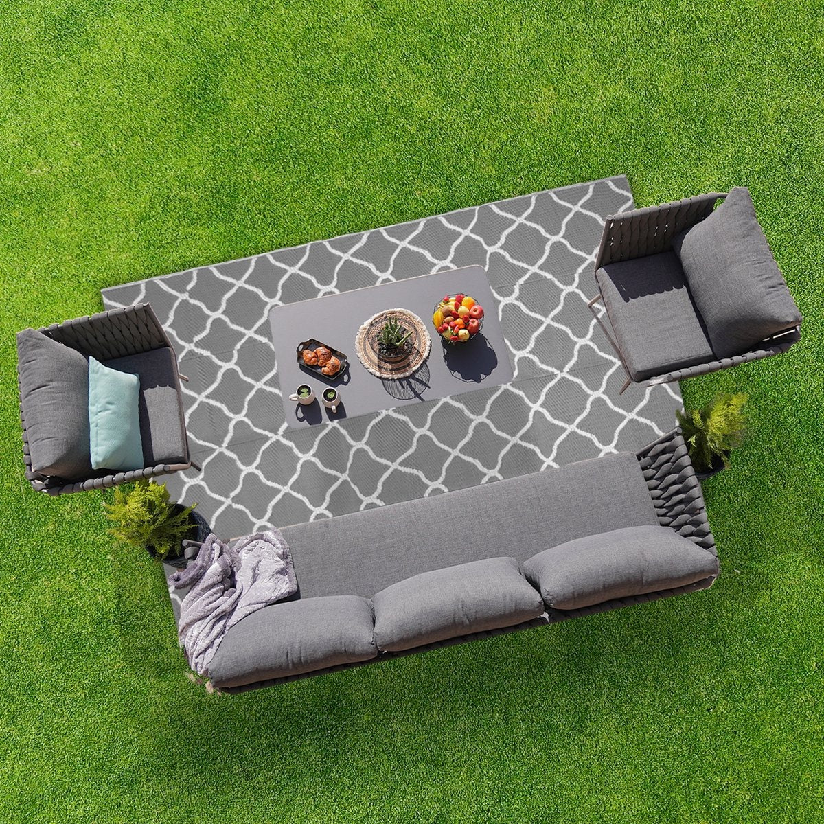 LifeGoods Tapis d'extérieur - 152x230CM - Tapis de jardin - Tapis d'extérieur - Réversible - Sac de transport inclus - Avec motif - Gris/Blanc