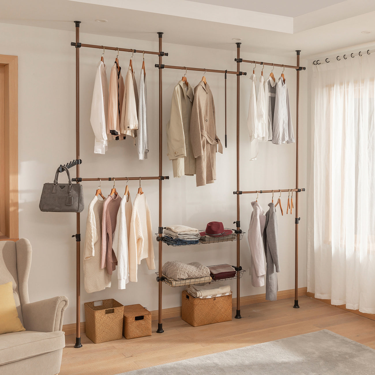 SoBuy KLS04 Porte-vêtements - 4 étagères - réglable - 305 x 5 x 270 cm - marron