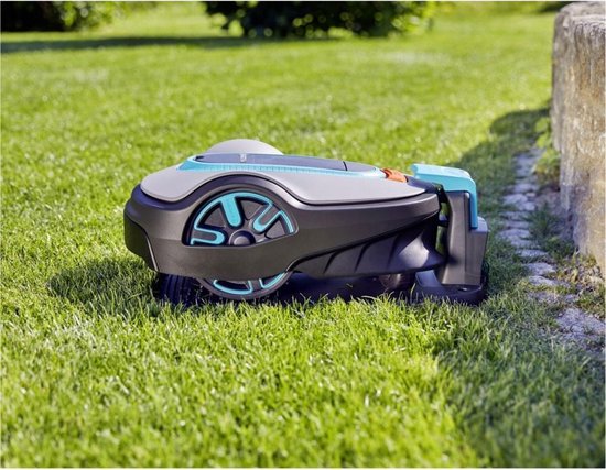 Tondeuse robot Gardena Sileno Life 750 - contrôle via Bluetooth - pour pelouses jusqu'à 750m².