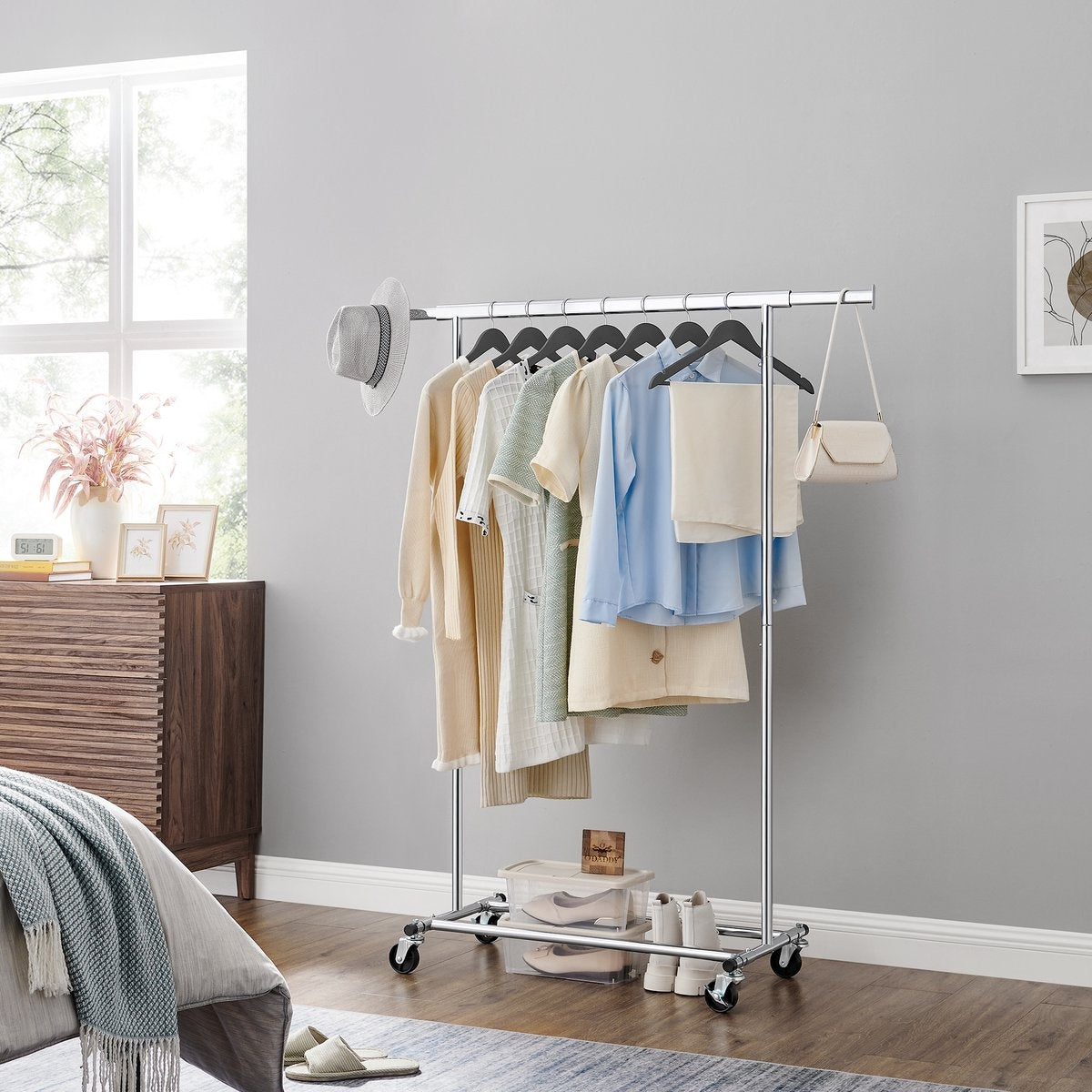 O'DADDY® Porte-manteau à roulettes - Porte-armoire - Porte-manteau ajustable - Porte-manteau extensible 92-132 cm - 90 kg chargeable - Métal - Argent