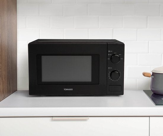 Tomado TMS2003B - Micro-ondes solo - 20 litres - 5 niveaux de puissance - 700 watts - Eclairage intérieur - Noir