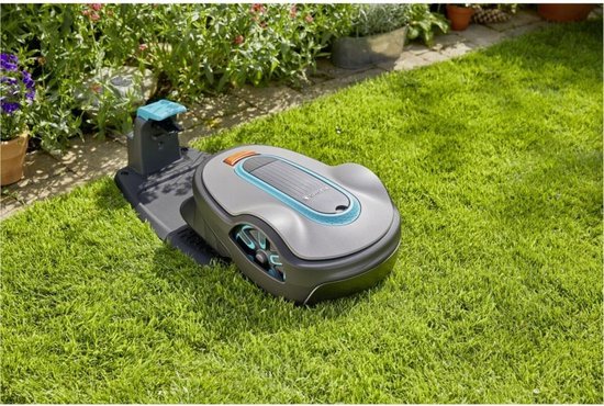 Tondeuse robot Gardena Sileno Life 750 - contrôle via Bluetooth - pour pelouses jusqu'à 750m².