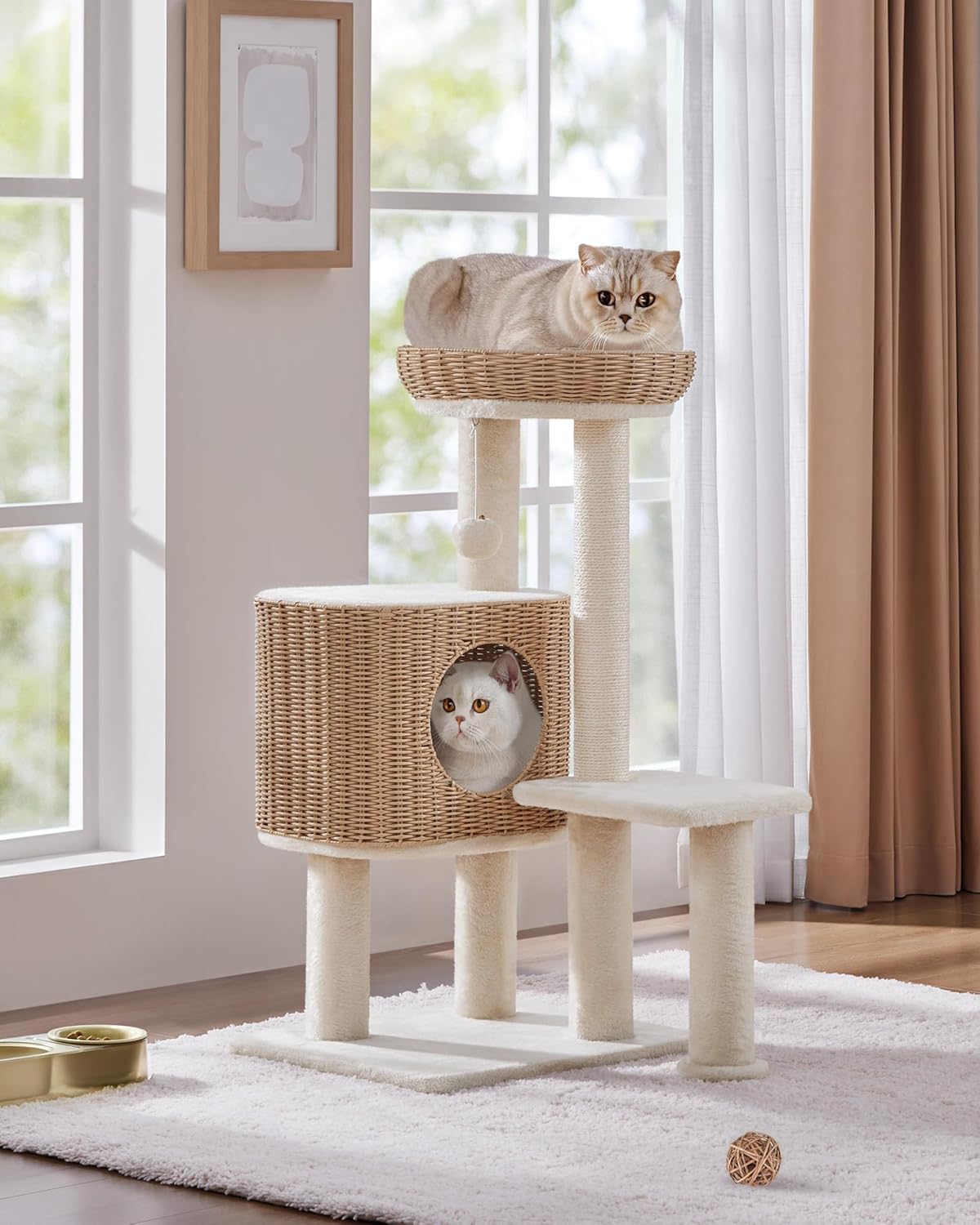 Yaheetech Poste pour chat avec maison en rotin - 49 x 41 x 91 cm - équipé d'un panier de luxe, de griffoirs en sisal et de tapis amovibles - pour chatons et chats adultes - en rotin beige et en peluche