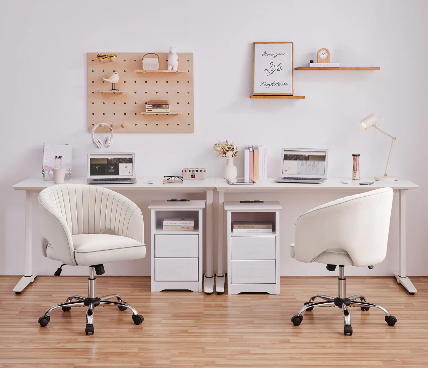 Yaheetech Chaise de bureau à bascule - Hauteur réglable par vérin à gaz, roues pivotantes à 360° et motif vertical - Pour bureau et salle de réception - Velours blanc crème et métal - 60 x 56.5 x 73-83 cm