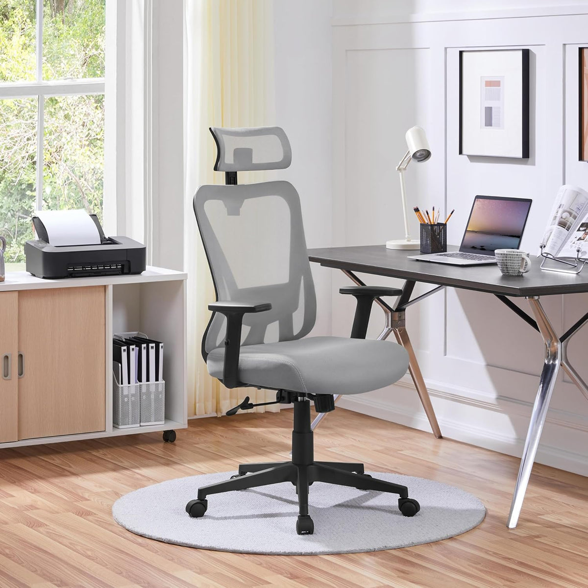 Chaise de bureau ergonomique Yaheetech avec soutien lombaire et appui-tête réglables, 70 × 70 × 125 cm, gris clair