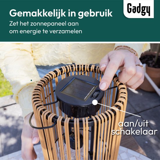 Éclairage de jardin Gadgy Solar à énergie solaire – Lanterne d'extérieur en rotin – Lampe suspendue ou lampe de table – Résistante aux éclaboussures – Éclairage d'ambiance pour le jardin, le balcon ou la terrasse – Marron – Ø 17 x 41 cm – Capteur jour/nui