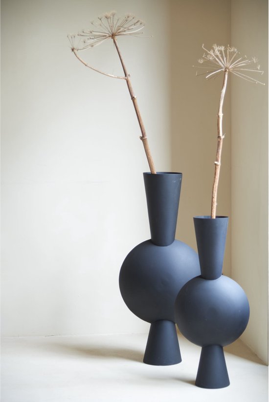Vase Kavandu de Light & Living - Noir - 37,5 x 22 x 81 cm - Métal - Moderne - Vase à fleurs - Décoration d'intérieur - Vase décoratif pour le salon ou la chambre à coucher