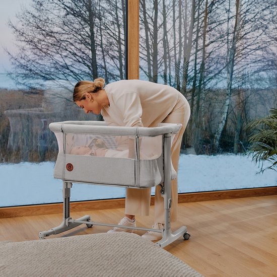 Lionelo Aurora 3-en-1 Co-sleeper - Lit bébé jusqu'à 9 kg - Lit évolutif - 4 roulettes avec frein - Lit de camping – Hauteur réglable – Tissu respirant – Matelas et sac de transport inclus – Revêtement amovible