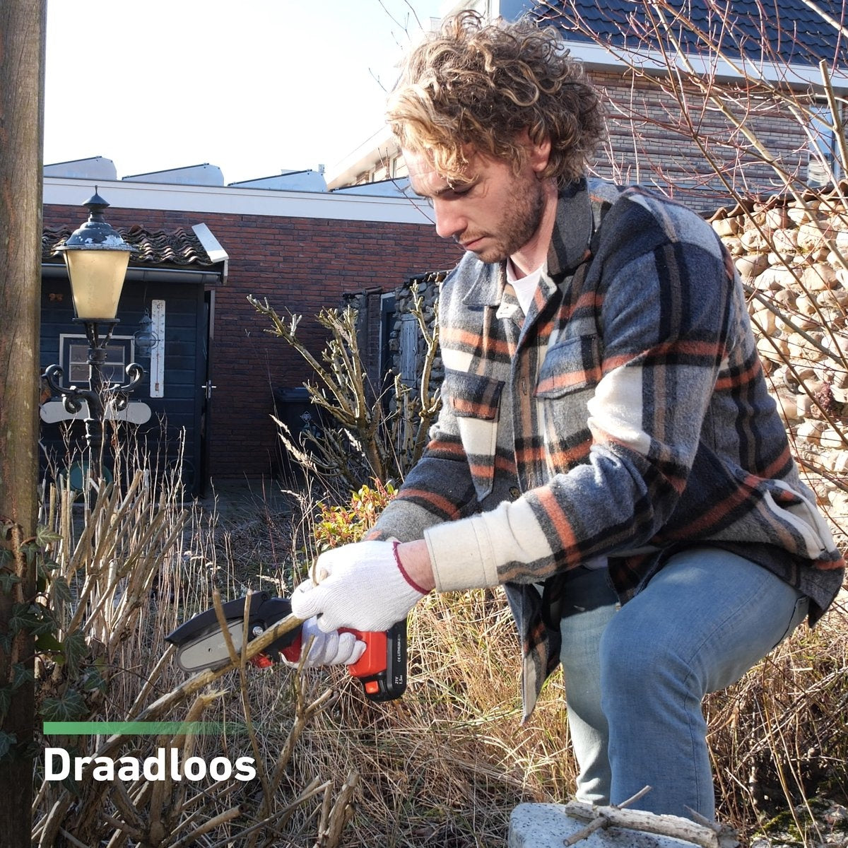 Mardin - Mini tronçonneuse - Scie d'élagage - 2 Batteries - Mallette incluse - Rouge