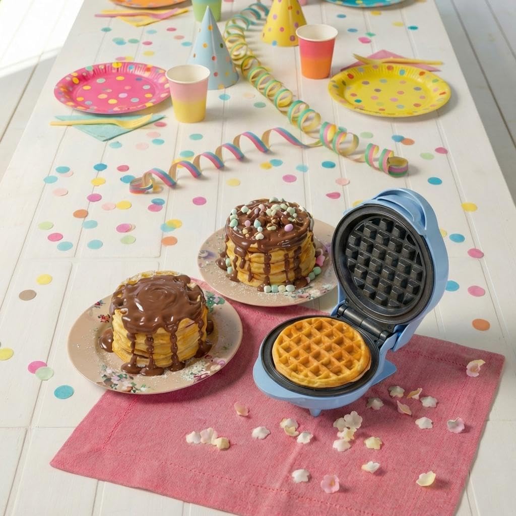 Mini-gaufrier Bestron au design rétro - Revêtement antiadhésif - Pour les fêtes d'enfants et Noël - 550 watts - 15,4 x 11,3 x 20,3 cm - Bleu