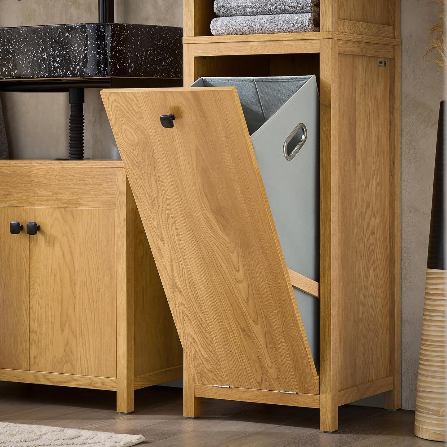 Armoire de salle de bain haute SoBuy avec panier à linge et 3 étagères - Fixation murale - Bois - 40 x 35 x 173 cm