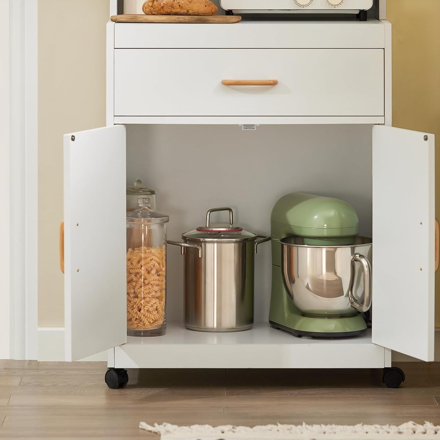 SoBuy Meuble micro-ondes avec 1 tiroir - Max. 60 kg - MDF - Avec roulettes - 62 x 40 x 119 cm - Blanc