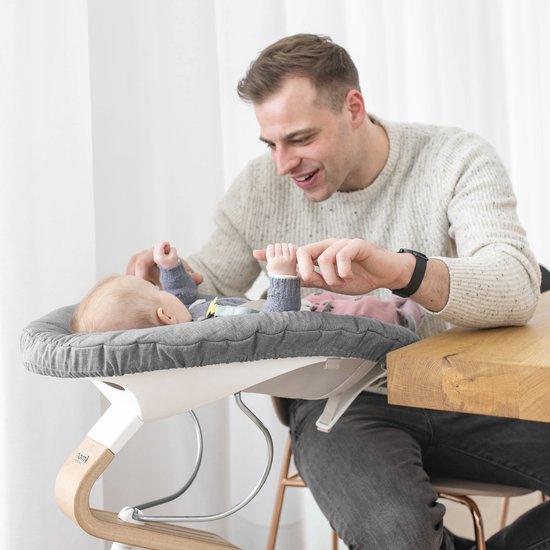Ensemble Stokke Nomi pour nouveau-né, blanc, gris et sable