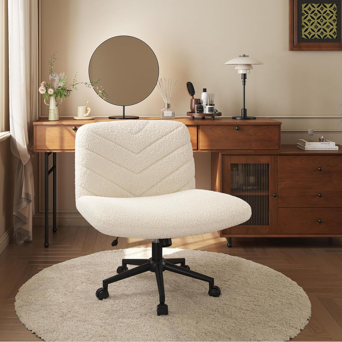 Chaise de bureau Yaheetech à roulettes et à large assise 66 × 65 × 92 cm, blanc ivoire