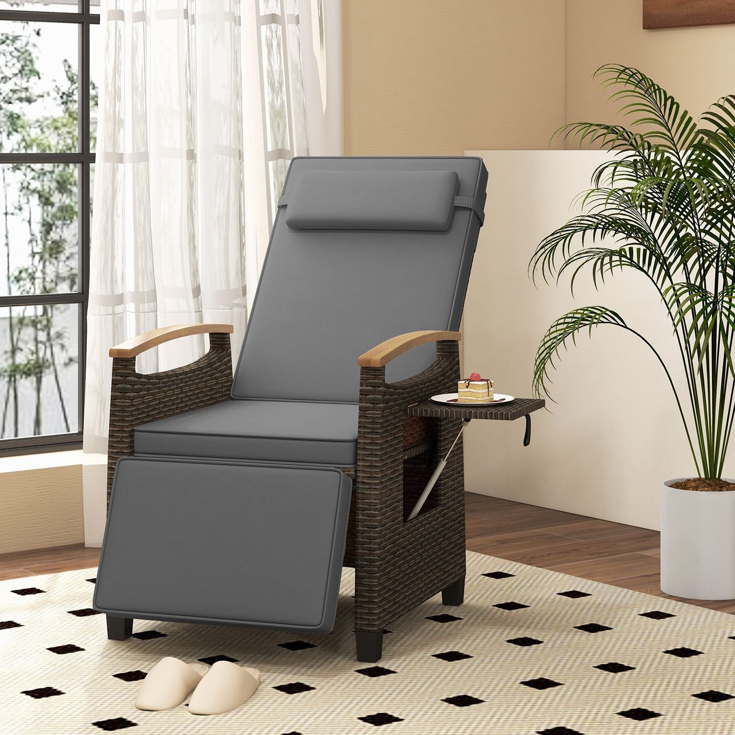Fauteuil de détente Coast en rotin gris - Dossier inclinable à 150° - Avec repose-pieds et table d'appoint - 79-142 x 60 x 105-72 cm