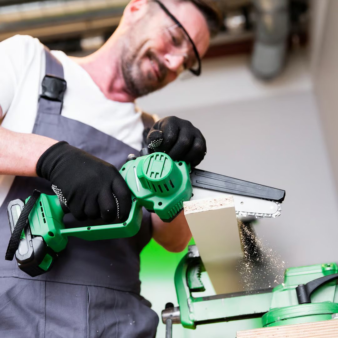 Tronçonneuse sans fil Hammersmith PocketSaw Pro Mini - Conception compacte - Batterie lithium-ion 20 V - Lame de 14 cm - Accessoires inclus