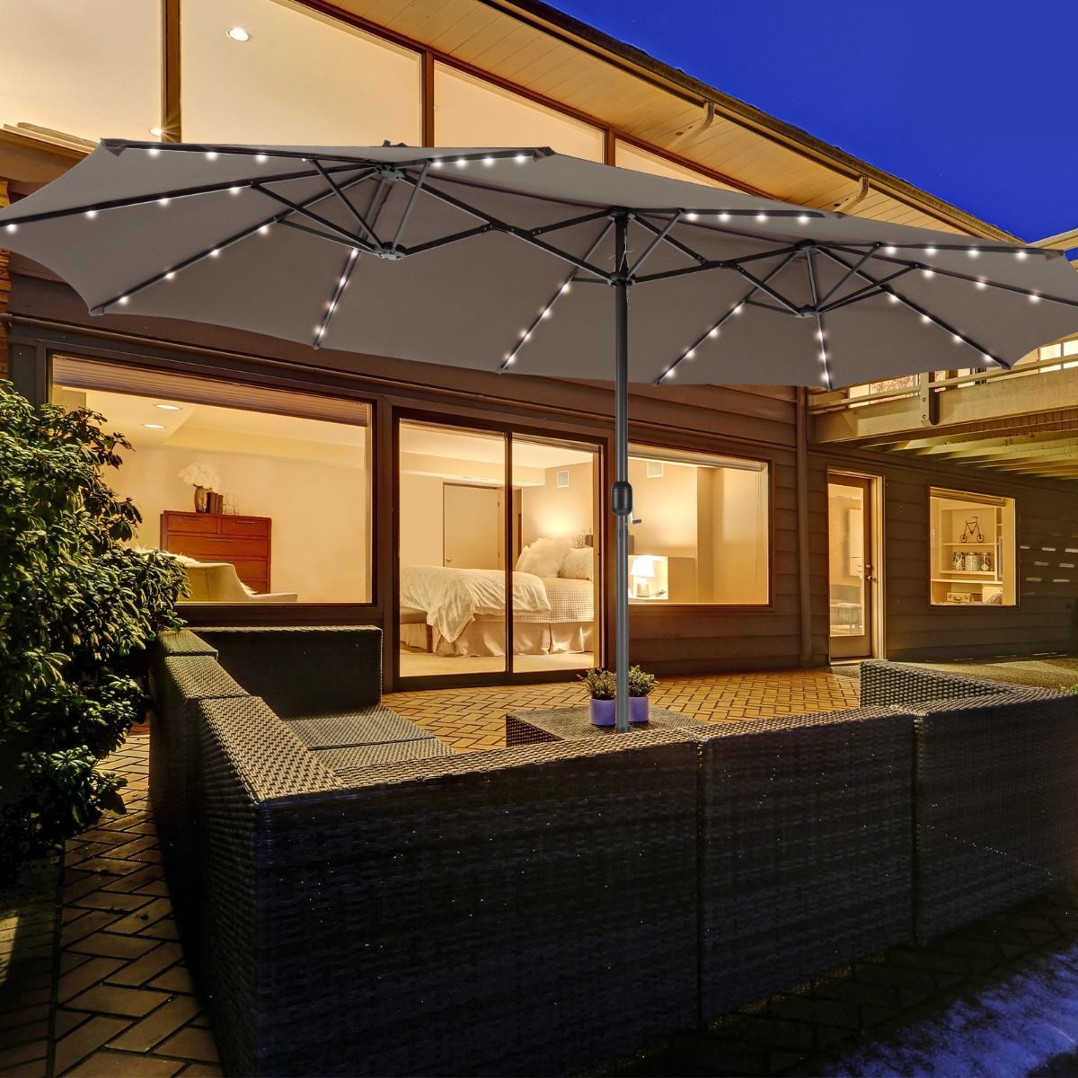 Parasol de terrasse double face Coast 470 x 280 cm - 48 LED avec panneau solaire - Système à manivelle - Marron