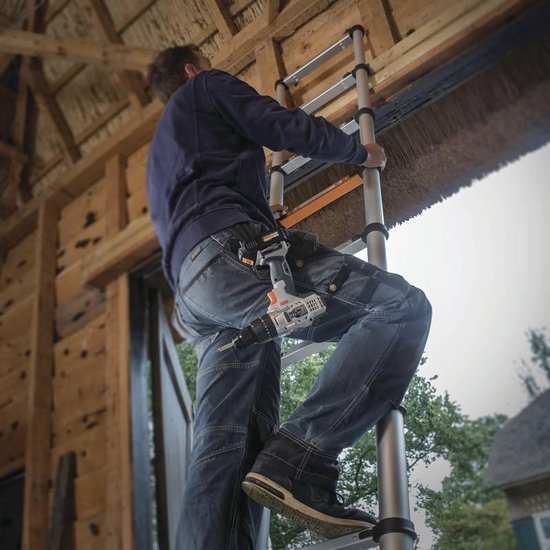 Batavia Echelle télescopique 2.63m - SoftClose & AntiSlip - Longueur étendue 263cm - Anti-slip - Soft-close breveté - Charge max 150kg - Hauteur de travail 363cm - Giraffe Air