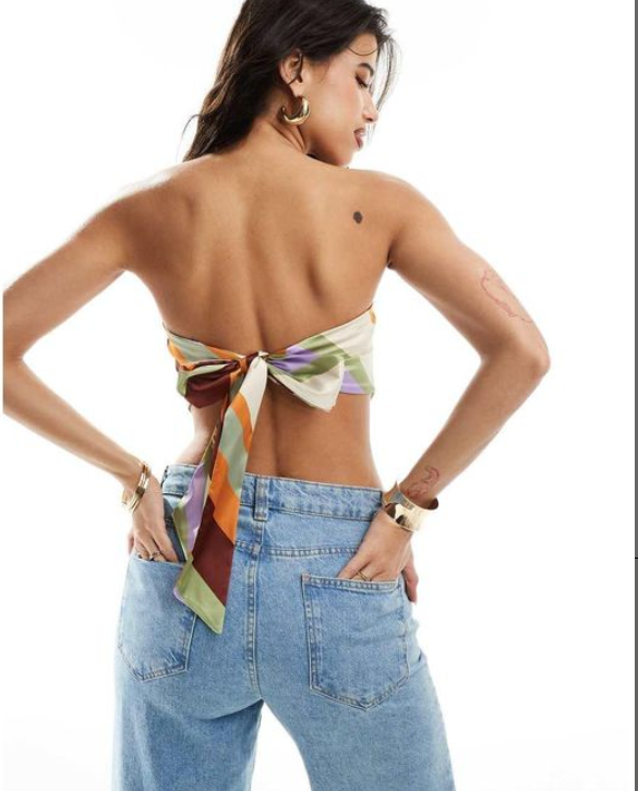 ASOS DESIGN - Top bandeau en satin extensible à nouer dans le dos en multicolore - EU 36